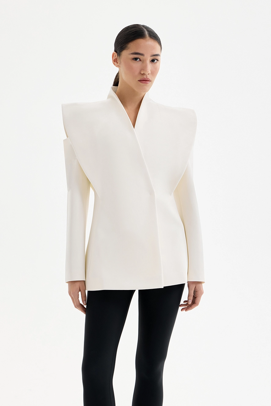 Blazer mujer hombros estructurados corte ajustado manga larga