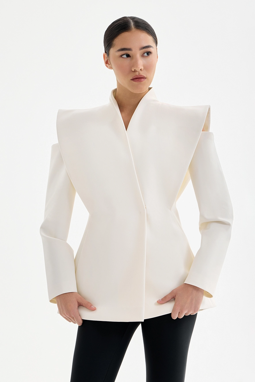 Blazer mujer hombros estructurados corte ajustado manga larga
