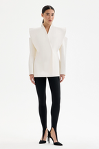 Blazer mujer hombros estructurados corte ajustado manga larga